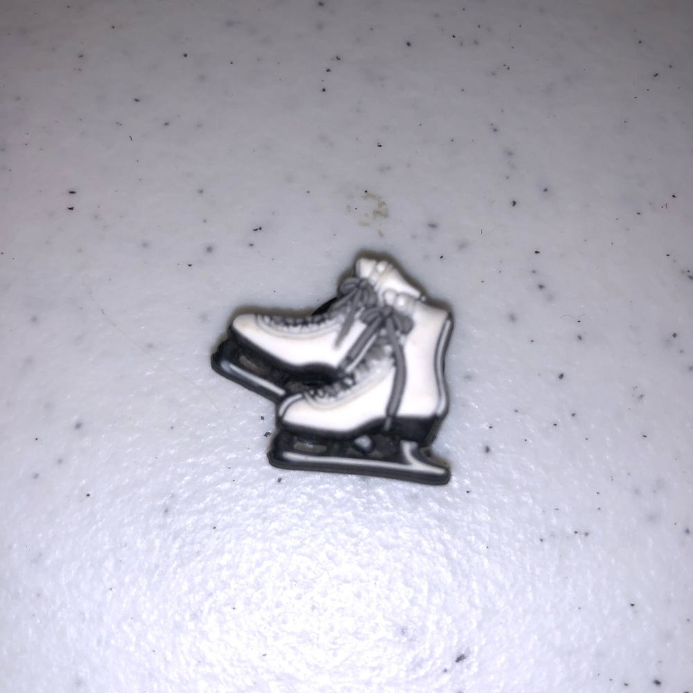 Jibbitz, Dolphin Keychain, Bracelet - Picture 3 of 6